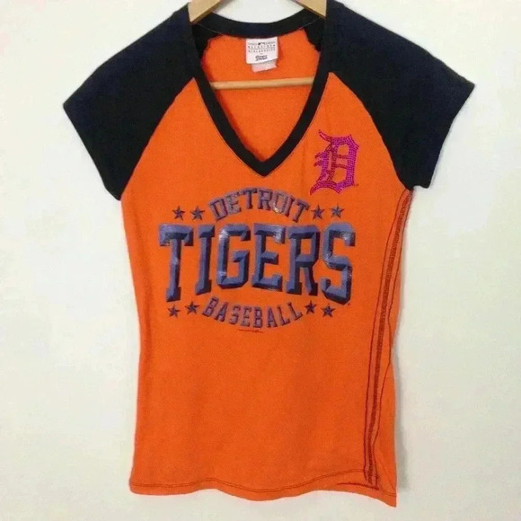 MLB Detroit Tigers Women Orange Multi-Color Medium - Picture 2 of 4